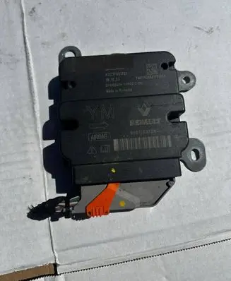 Dacia Sandero II Airbag control unit/module 985106332R