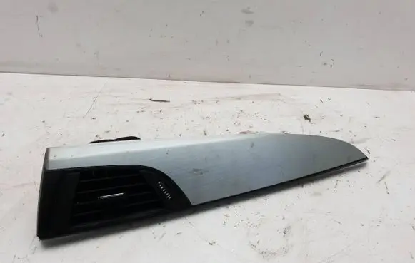 Dashboard side air vent grill/cover trim