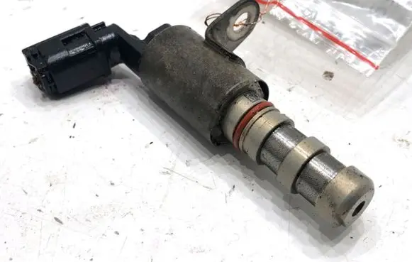 Toyota Camry VIII XV70 Camshaft position sensor 