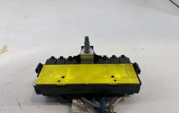 Peugeot 308 Fuse module 9636079380