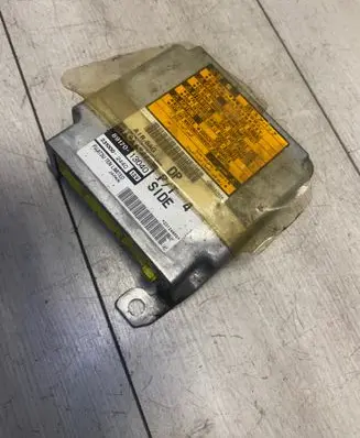 Toyota Corolla E120 E130 Airbag control unit/module 8917013040 2310002440