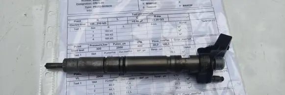 Audi Q7 4L Fuel injector 059130277CD 0445117022