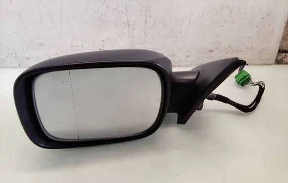 Volvo XC70 Front door electric wing mirror 