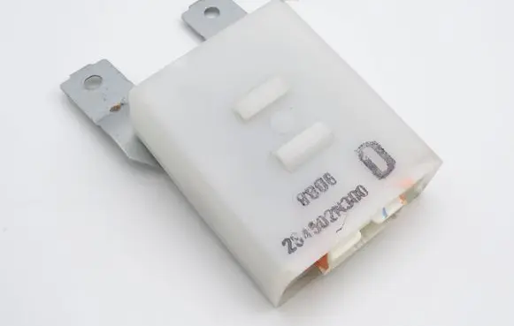 Nissan Almera Door central lock control unit/module 284502N300