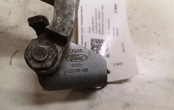 Ford Galaxy Front door lower hinge 6M21U22810AB A046575
