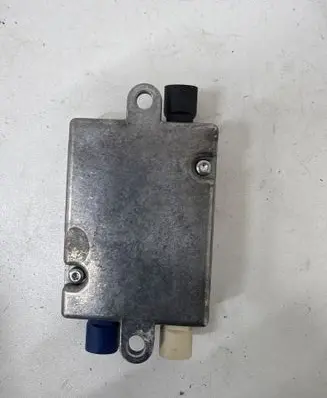 BMW X5 E70 Aerial antenna amplifier 9123739 14404710