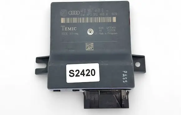 Audi A6 S6 C6 4F Gateway control module 4F0907468D 4F0910468A