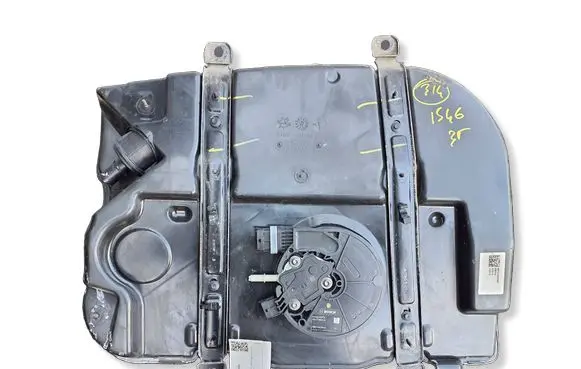 Maserati Levante AdBlue liquid reservoir 06701052800 0444040006 2180724213543