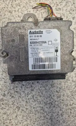 Renault Master III Airbag control unit/module 611136500 611131100A 8200942209A