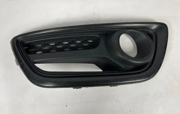 Renault Captur Front fog light trim/grill 620752406R