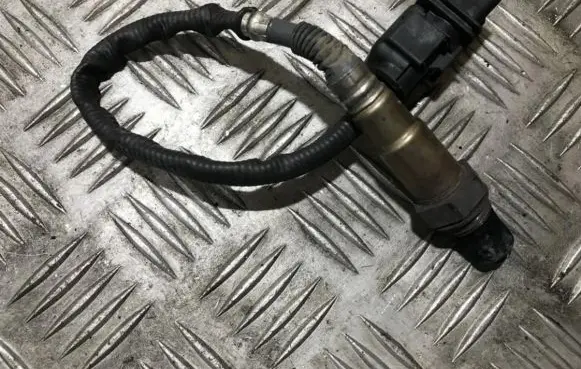 BMW 5 E60 E61 Lambda probe sensor 779160001 7791600-01