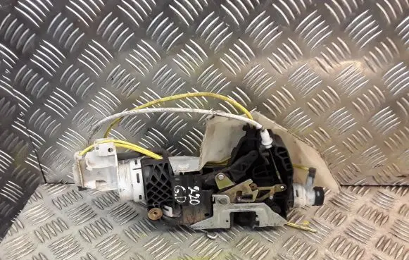 Mercedes-Benz S W220 Rear door lock 2207305835