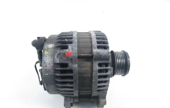 Volkswagen Golf IV Generator/alternator 028903029G