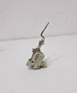 Volkswagen Touran I Central locking motor 1T0810773 3B0959782