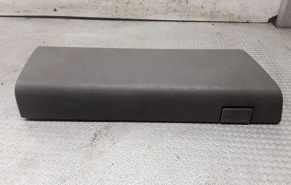 Volkswagen II LT Glove box lid/cover 