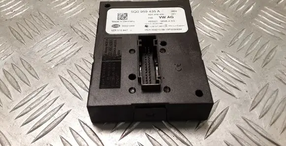 Volkswagen Golf VII Keyless (KESSY) go control unit/module 5Q0959435A