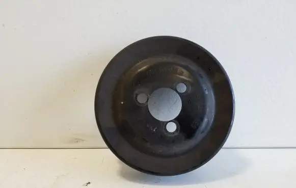 Volkswagen Golf Plus Water pump pulley 03D121028B