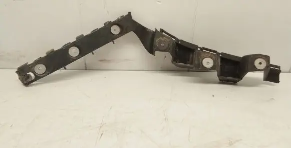 Opel Corsa D Bumper support mounting bracket corner 13179904