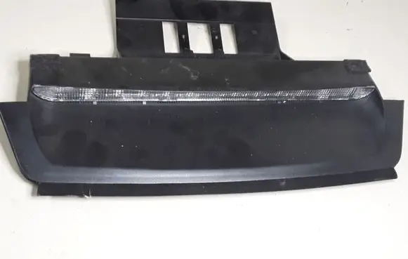 Volvo S60 Third/center stoplight 146316