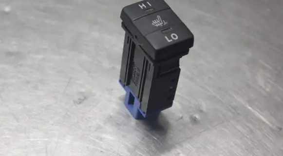 Toyota Auris E180 Seat heating switch 191698