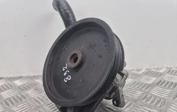 Mercedes-Benz CLK A209 C209 Power steering pump A0044668101