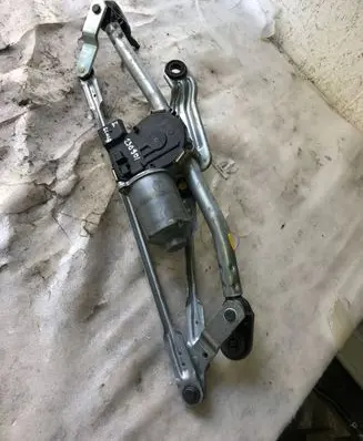Skoda Scala Front wiper linkage and motor 339702202z
