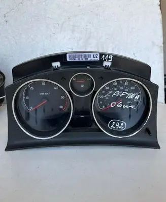 Opel Zafira B Speedometer (instrument cluster) 13267561 SW7655