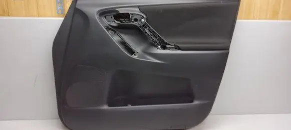 Toyota Verso Front door card panel trim 67737X1F02