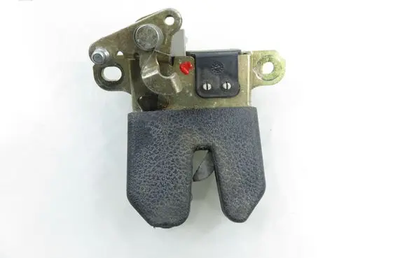 Volkswagen Bora Tailgate/trunk/boot lock/catch/latch 1J5827505C