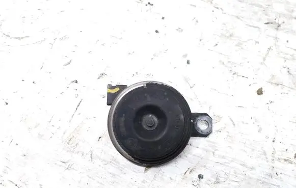 Toyota Hilux (AN120, AN130) Horn signal