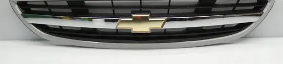 Chevrolet Evanda Front bumper upper radiator grill 96399852