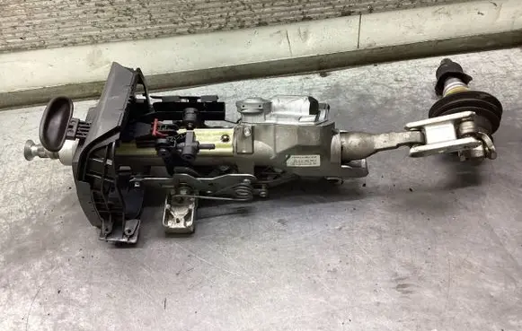 Mercedes-Benz C W203 Steering wheel axle A2034620205
