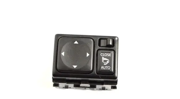 BMW X4 F26 Wing mirror switch 8207K1