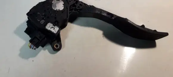 Nissan Note (E12) Accelerator throttle pedal 180021hb0b 9322114a
