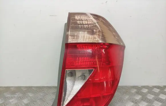 Honda FR-V Rear/tail lights
