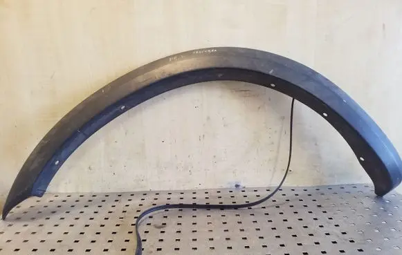 Opel Frontera B Front arch trim 