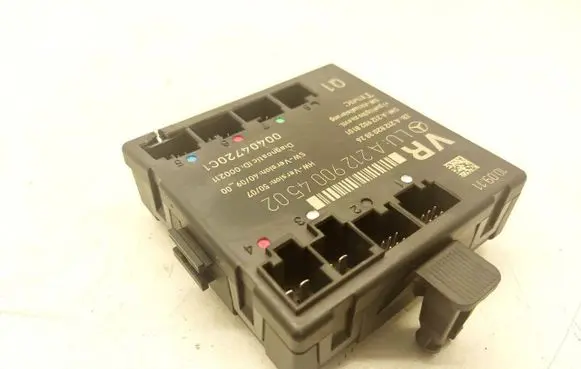 Mercedes-Benz E W211 Door control unit/module A2129004502