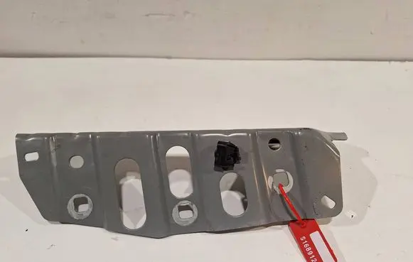 Renault Clio V Fender mounting bracket 641346272R