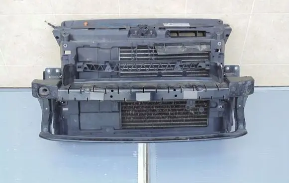 Volkswagen Polo V 6R Radiator support slam panel