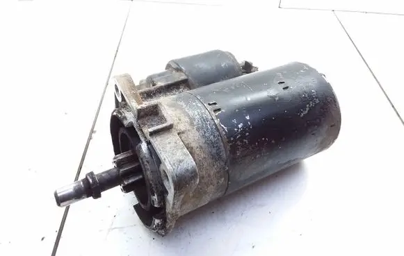 Volkswagen Golf III Starter motor 036911023P 0001112021