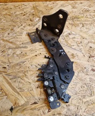 Ford Grand C-MAX Sliding door lower roller guide/hinge AM51U25001AF