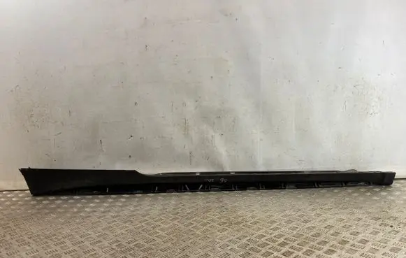 Audi A5 Sill 8W6853860A 8W7853860A