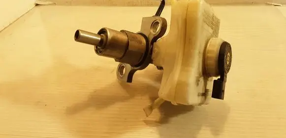 Audi A7 S7 4G Master brake cylinder 8K0611301A