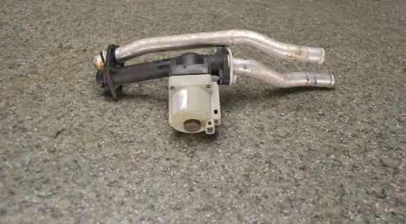 BMW 3 E30 Coolant heater control valve 9094404019