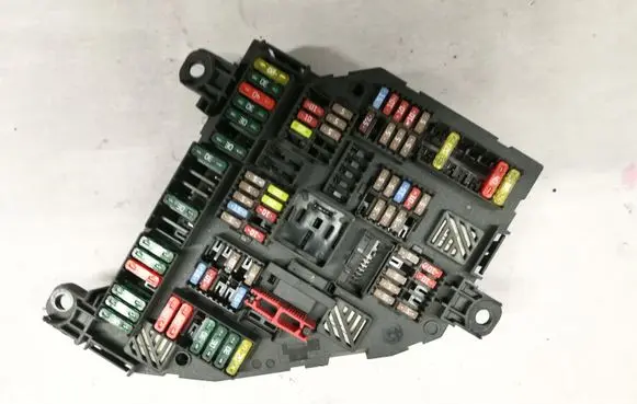 BMW 5 F10 F11 Fuse box set 9264923