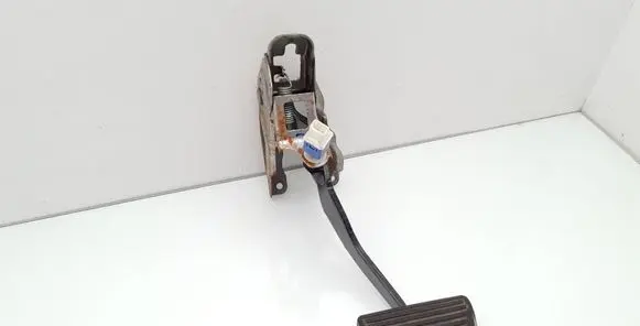 Honda CR-V Brake pedal 