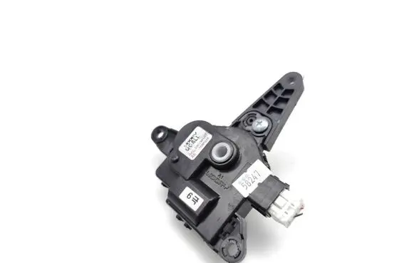 Hyundai Ioniq A/C air flow flap actuator/motor D267CWAA01