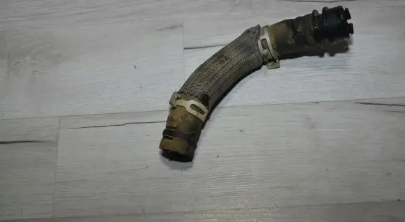 Peugeot 2008 I Engine coolant pipe/hose