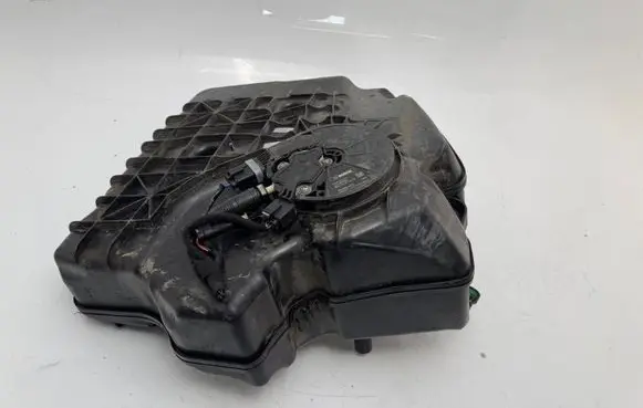 Mercedes-Benz C W205 AdBlue liquid reservoir A0994710475 0444040010 1150706223716