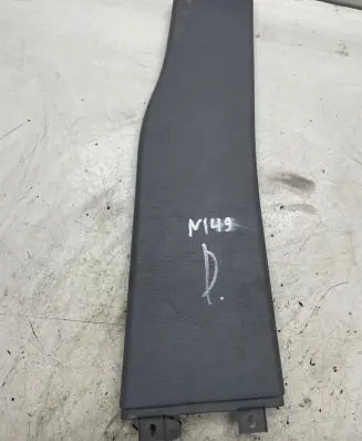 Mercedes-Benz ML W163 (B) pillar trim (bottom) A1636904825